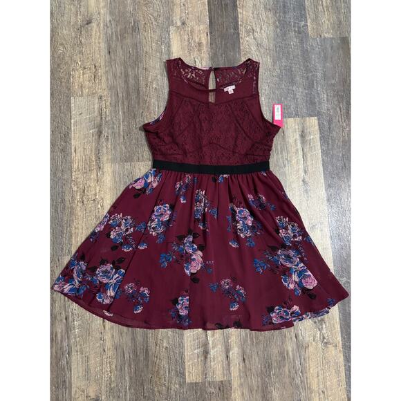 Xhilaration Women's Floral Lace Dress Size Large - Picture 1 of 5